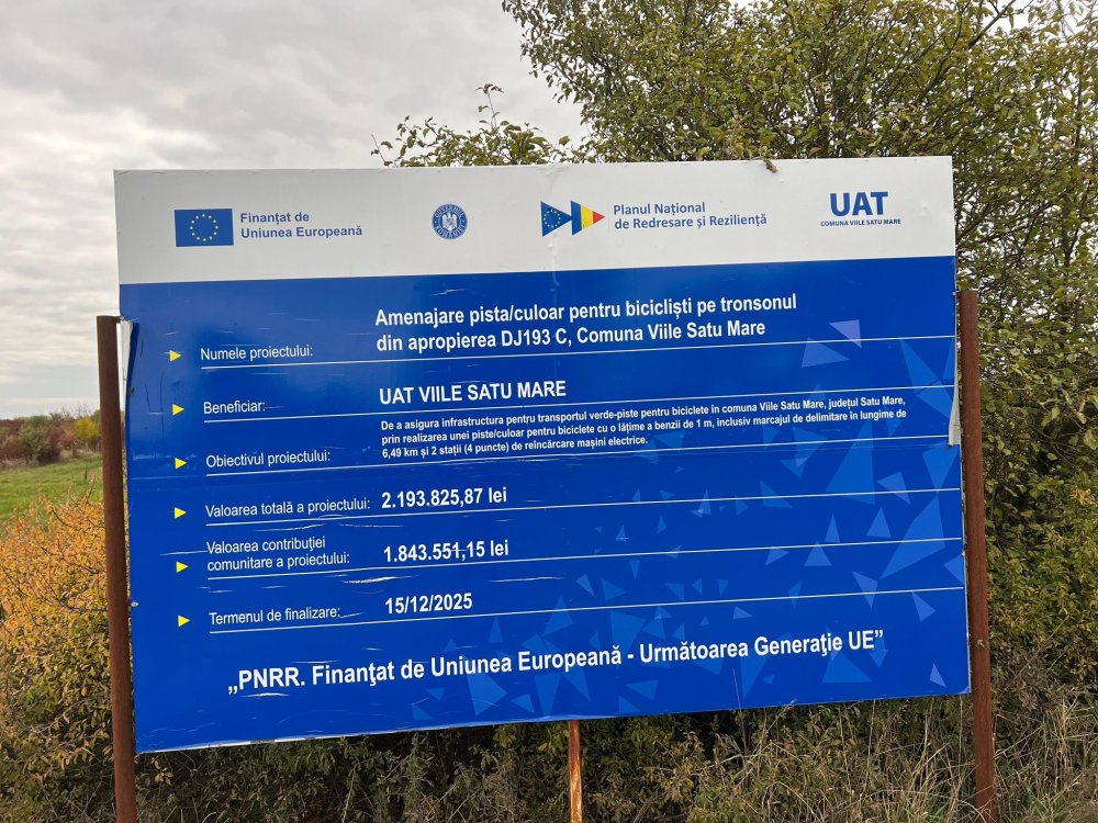 pista biciclete turnata pe iarba (4).jpg