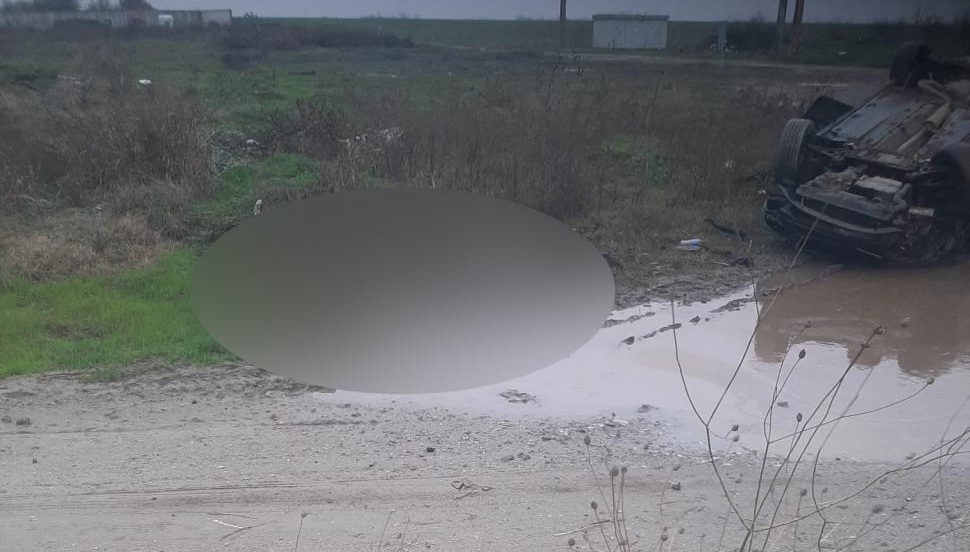 MASINA RASTURNATA (3).jpg