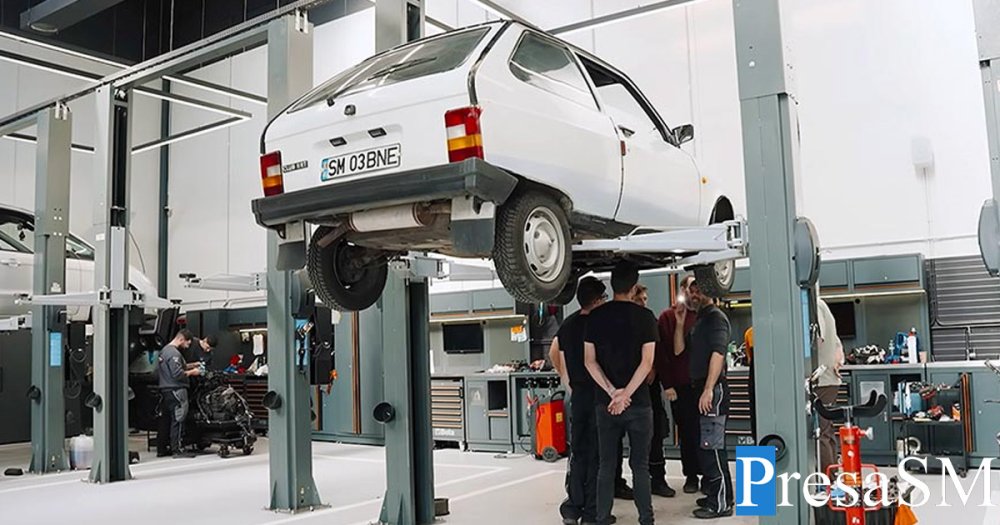 FOTO/VIDEO. Un Oltcit din Satu Mare i-a dat pe spate pe mecanicii unui service din Capitală