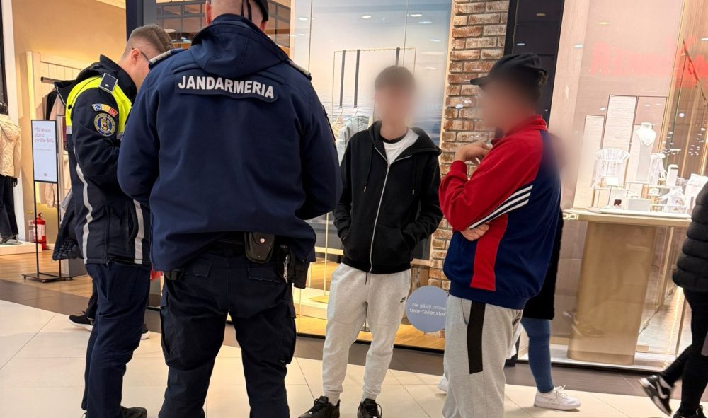 FOTO. Elevi de la 9 licee din Satu Mare, prinși că aveau alergie la școală