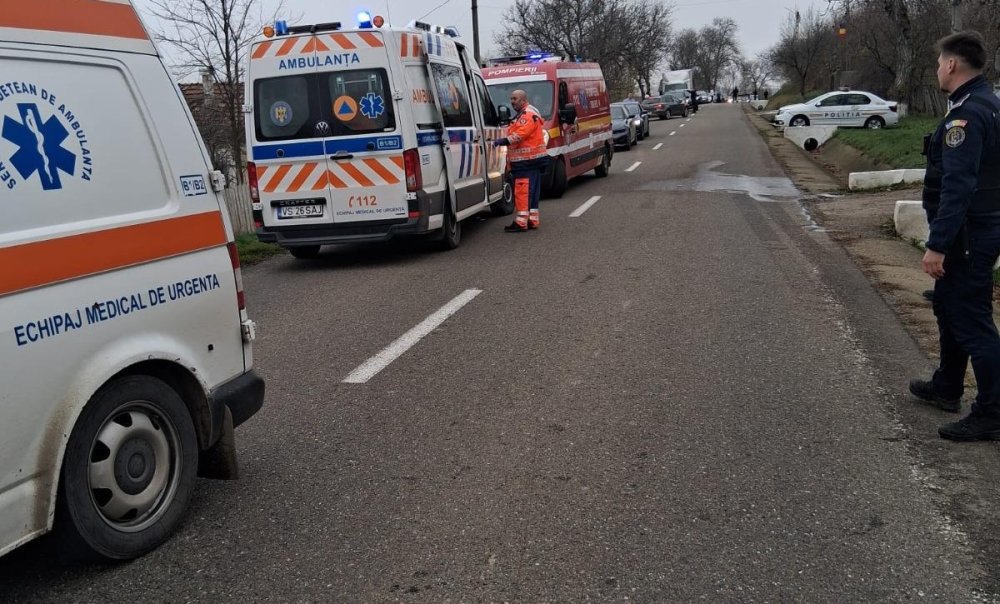 ambulanta smurd politie.jpg