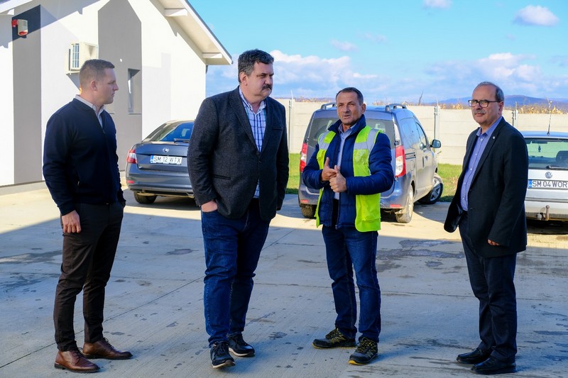 apaserv proiect10.jpg