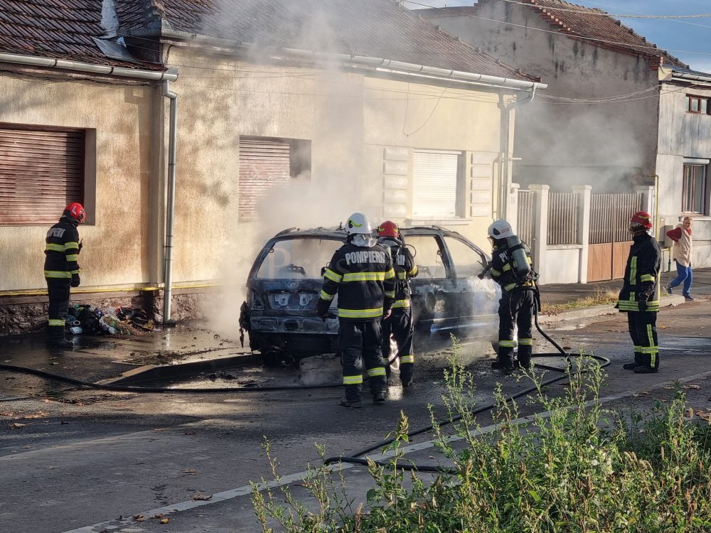 incendiu atutoturism.jpg