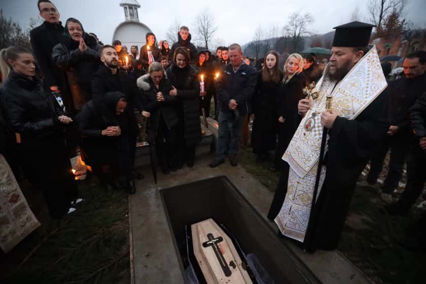 slujba inmormantare (12).jpg