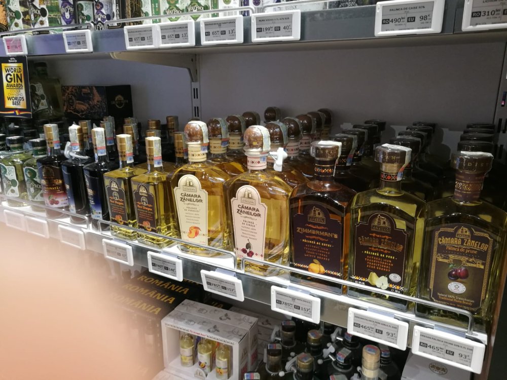 Palinca produsa la Distileriile Dregan (1).jpeg