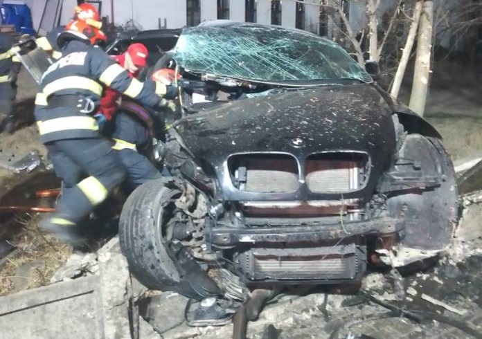 accident mortal bmw noaptea (3).jpg