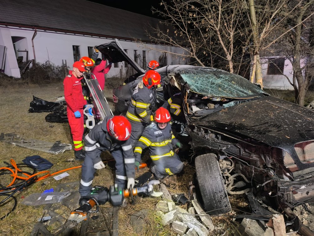 accident mortal bmw noaptea (4).jpg