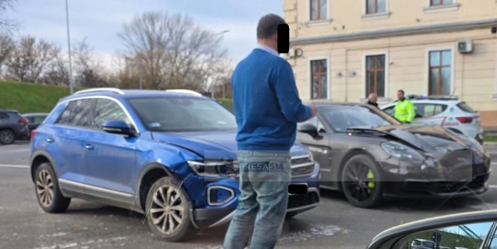 accident politia locala porsche volkswagen centru satu mare (3).jpg