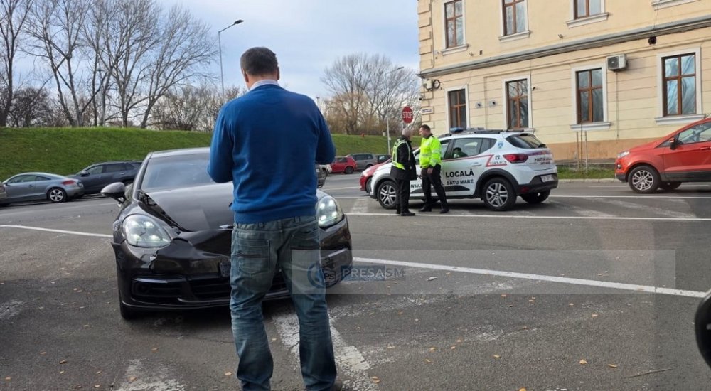accident politia locala porsche volkswagen centru satu mare (4).jpg