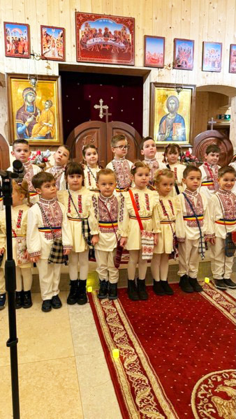 colinde copii grădiniță Mondiala1.jpg