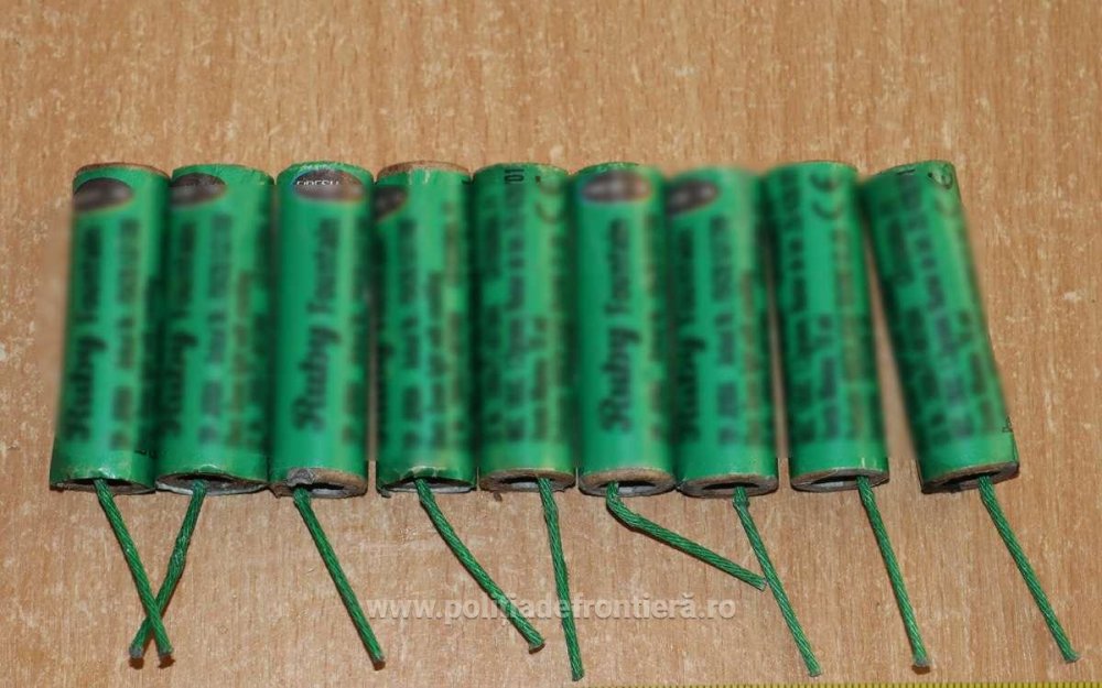 pirotehnice petarde artificii 2.jpg