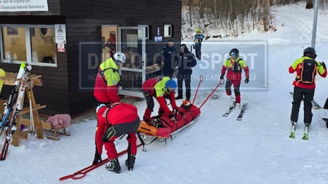 FOTO. Accident pe pârtia de schi de la Luna Șes! Un schior a ajuns la Urgență