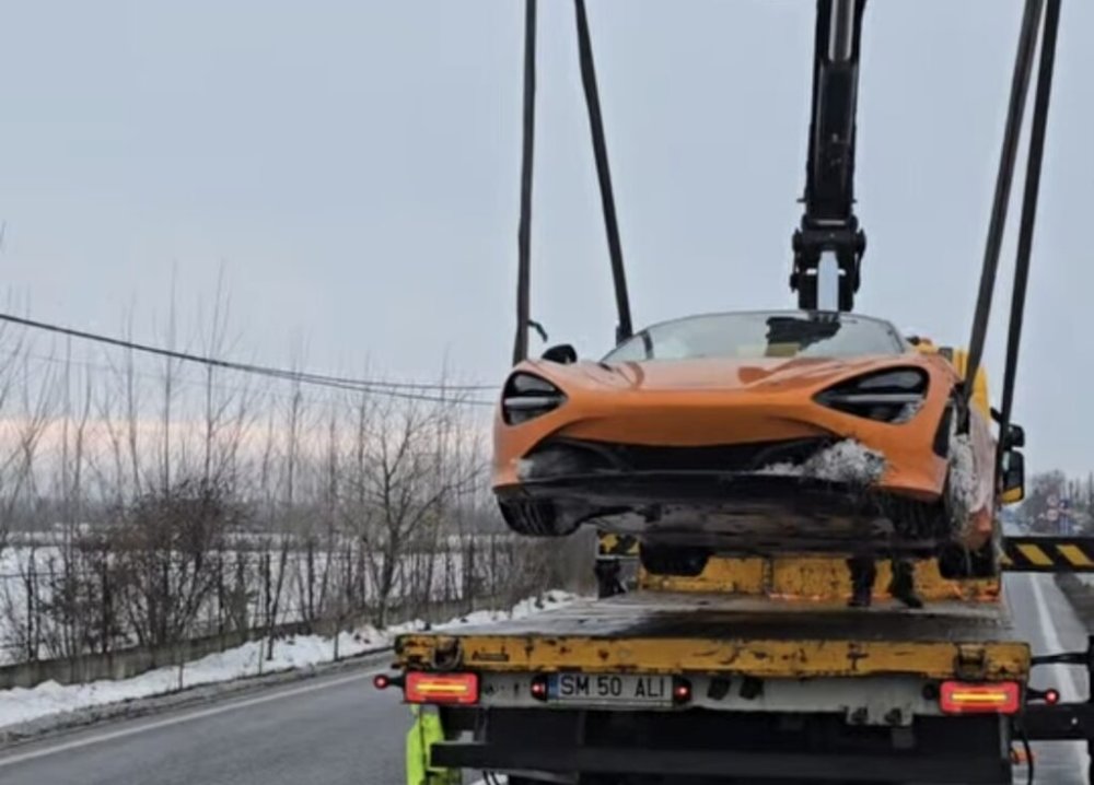 McLaren accident (4).jpg