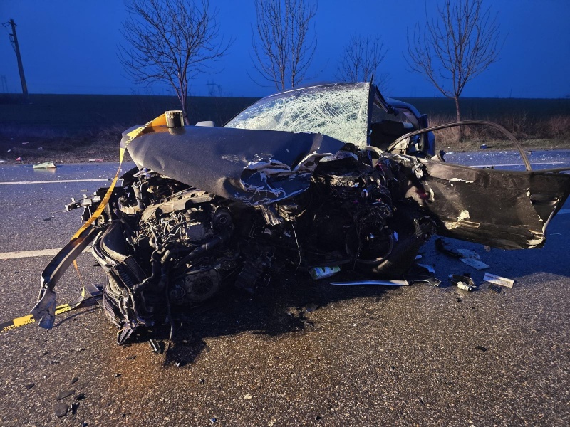 FOTO/VIDEO. Accident cumplit în țară. Un mort și cinci răniți, inclusiv doi copii