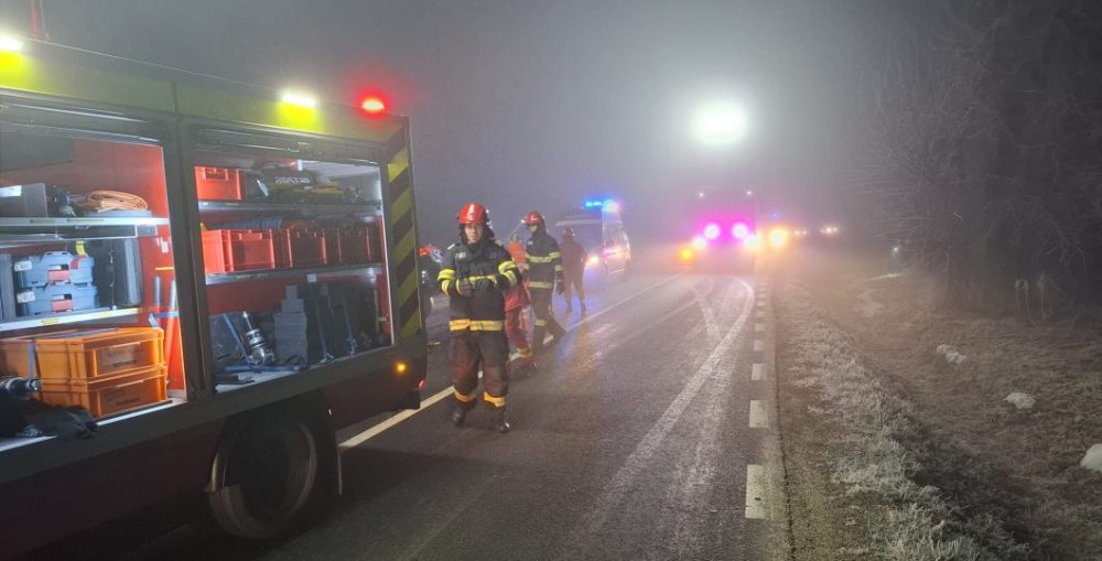 accidentr iarna moaptea pompieri smurd.jpeg