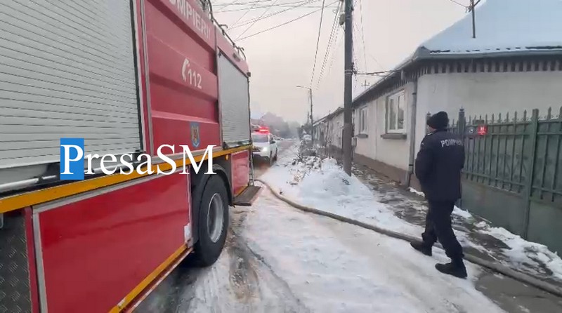 incendiu iarna pompieri  (1).jpg