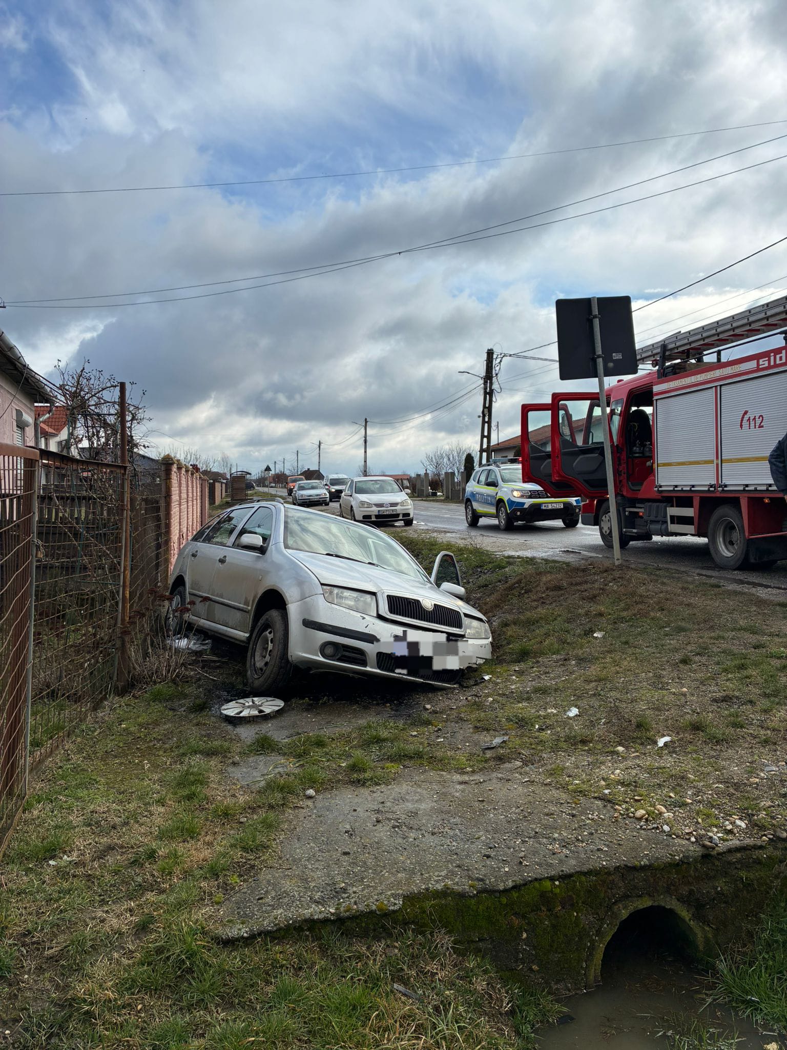 accident masina in sant.jpg