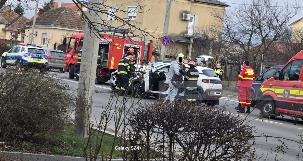 accident aurel vlaicu satu mare (7).jpg