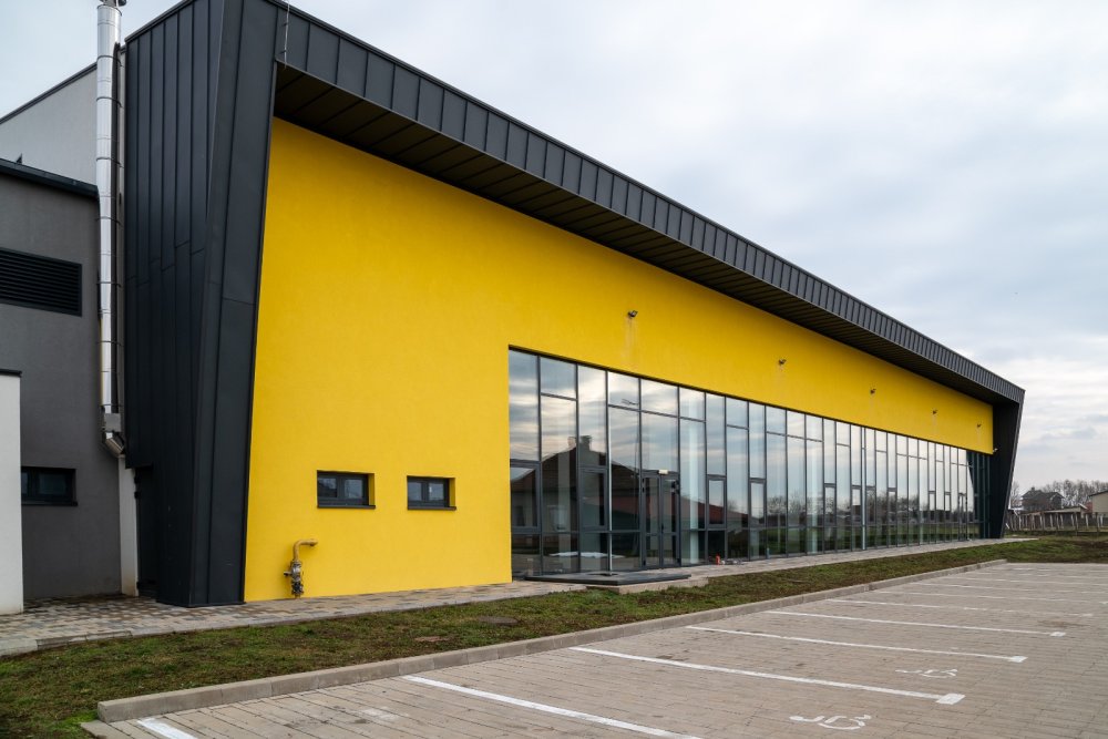 bazin inot Carei (2).jpg