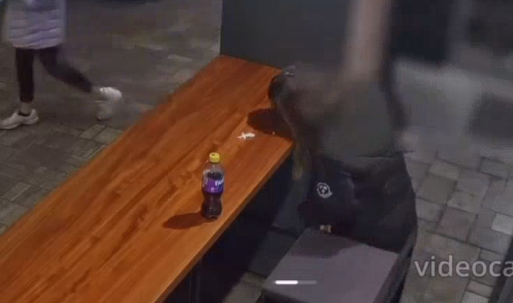 fete femei consuma droguri (2).png