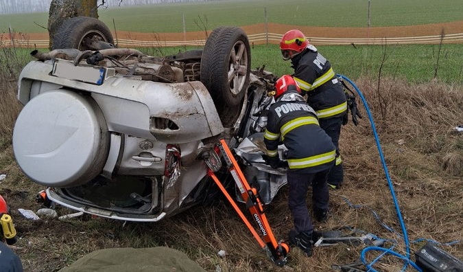 masina rasturnata descarcerare dn19 dn 19.jpeg