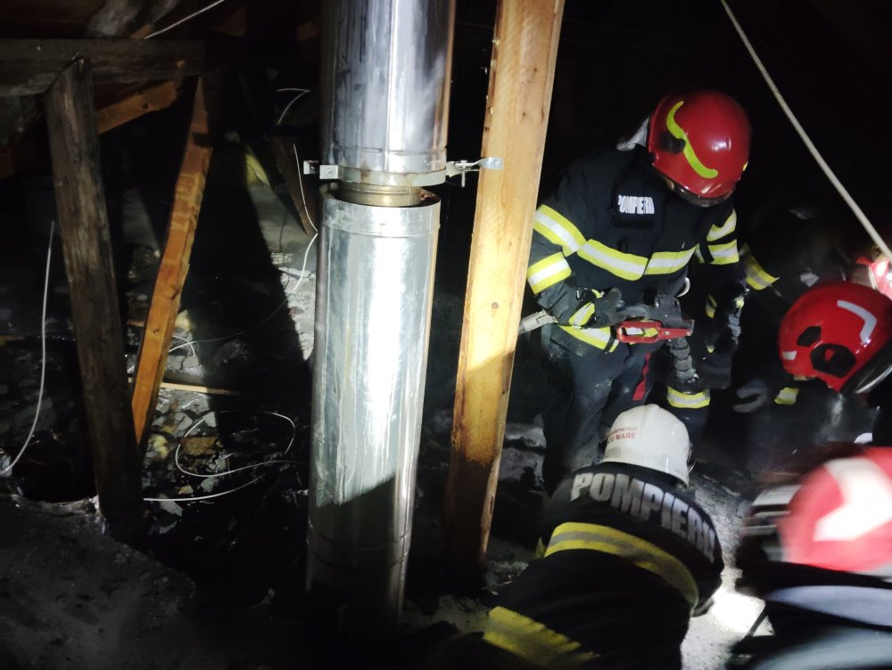 pompieri noaptea interventie satu mare (1).jpeg