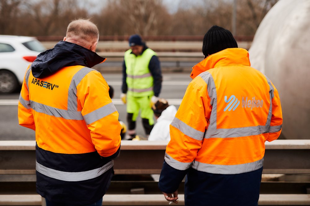 raparatie conducta apaserv satu mare (12).jpg