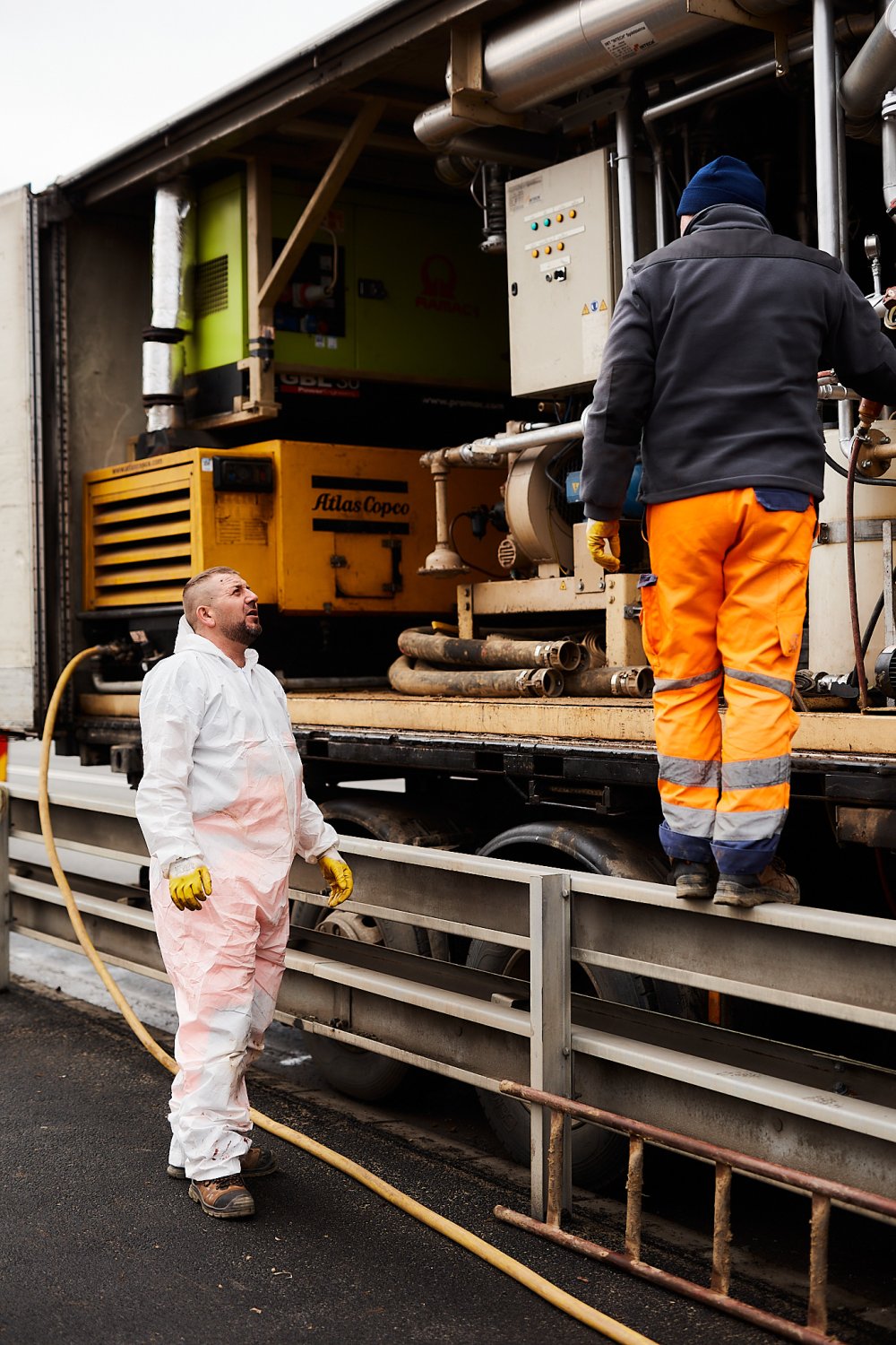 raparatie conducta apaserv satu mare (9).jpg