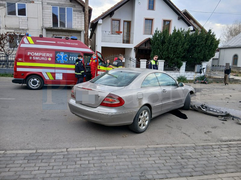 accident negresti oas masina gard biserica6.jpg