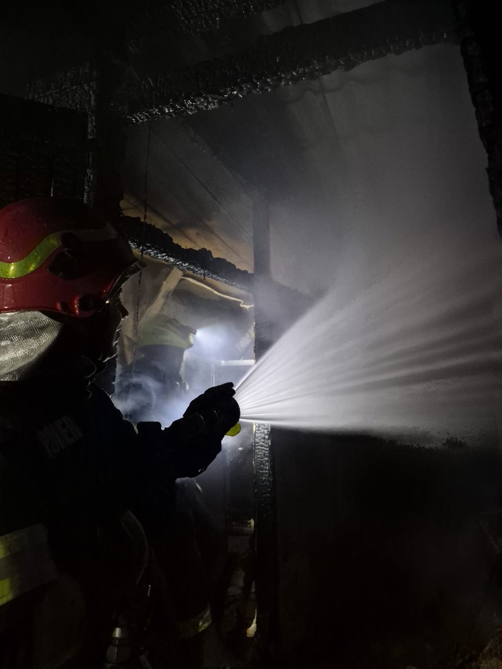 incendiu pompieri satu mare2.jpg