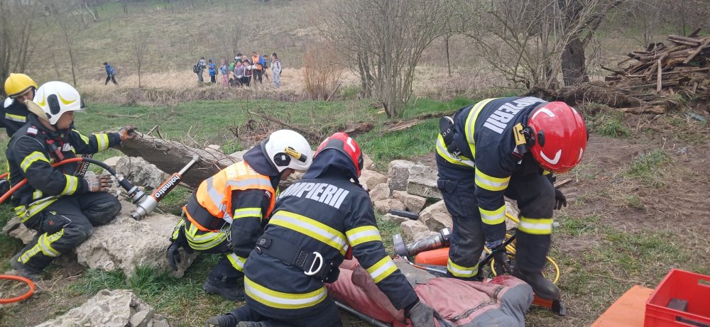 EXERCITIU POMPIERI CASE SURPATE (4).jpg