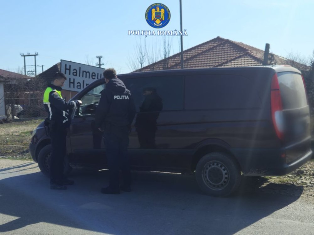 FOTO. Acțiune de amploare a polițiștilor pe drumurile din județul Satu Mare. Verificări și pe căile ferate