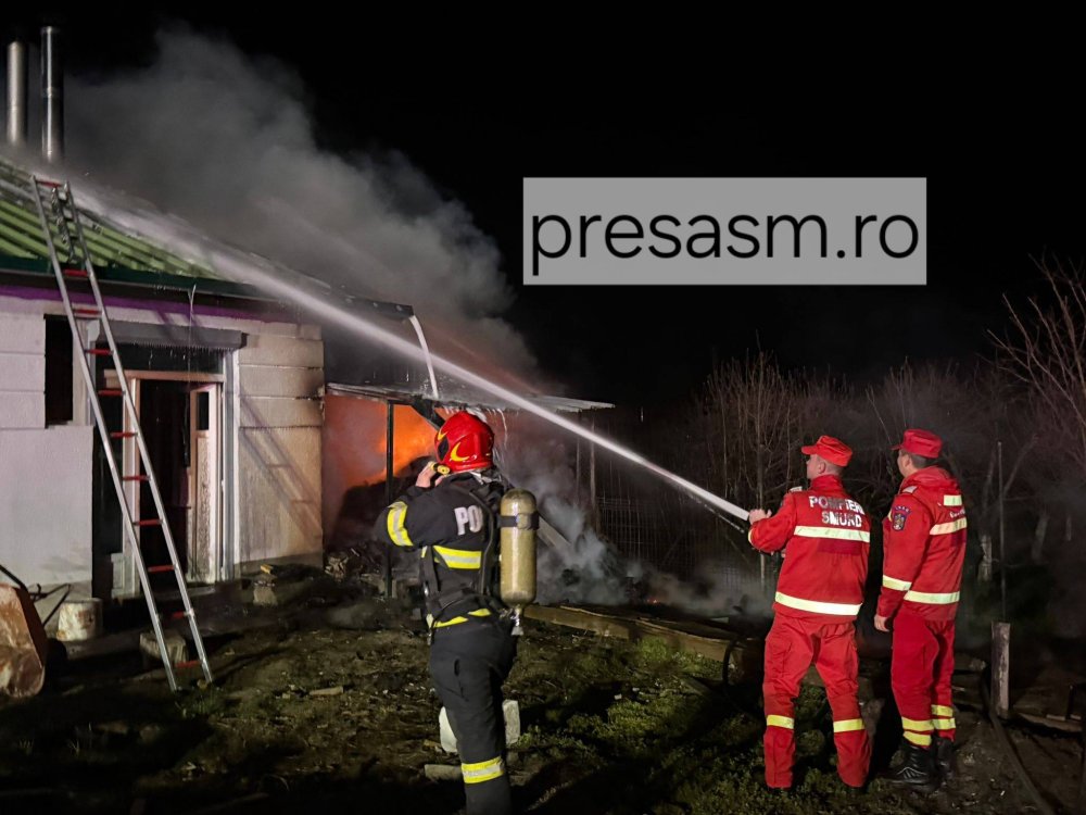 incendiu hala satu mare noaptea1.jpg