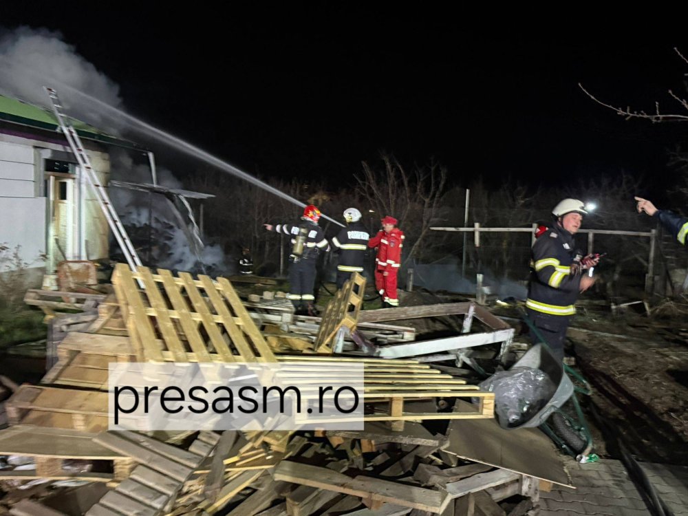 incendiu hala satu mare noaptea2.jpg