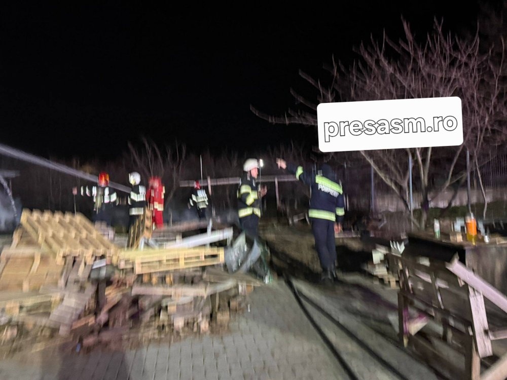 incendiu hala satu mare noaptea3.jpg