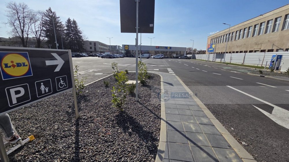 lidl lucian  blaga satu mare (3).jpg