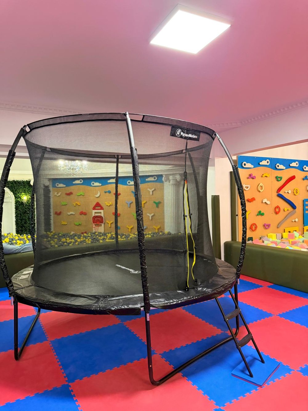 loc de joaca (10).jpg