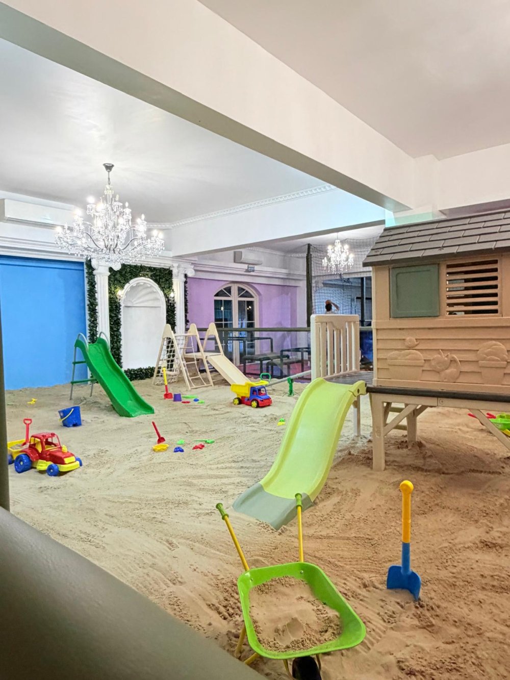 loc de joaca (12).jpg