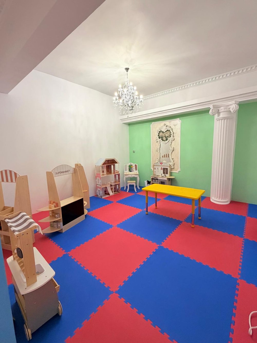 loc de joaca (18).jpg