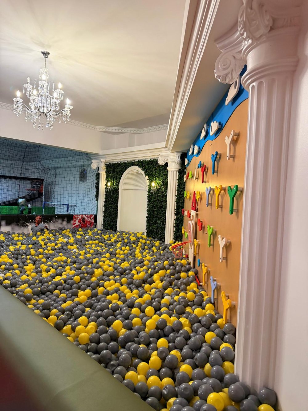 loc de joaca (7).jpg