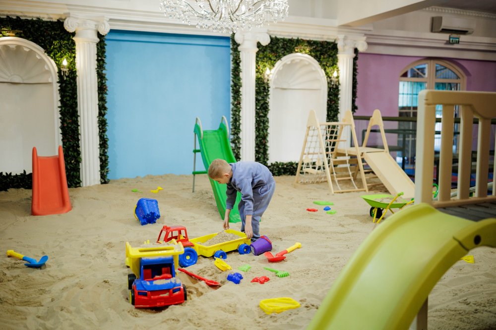 loc de joaca lup (5).jpg