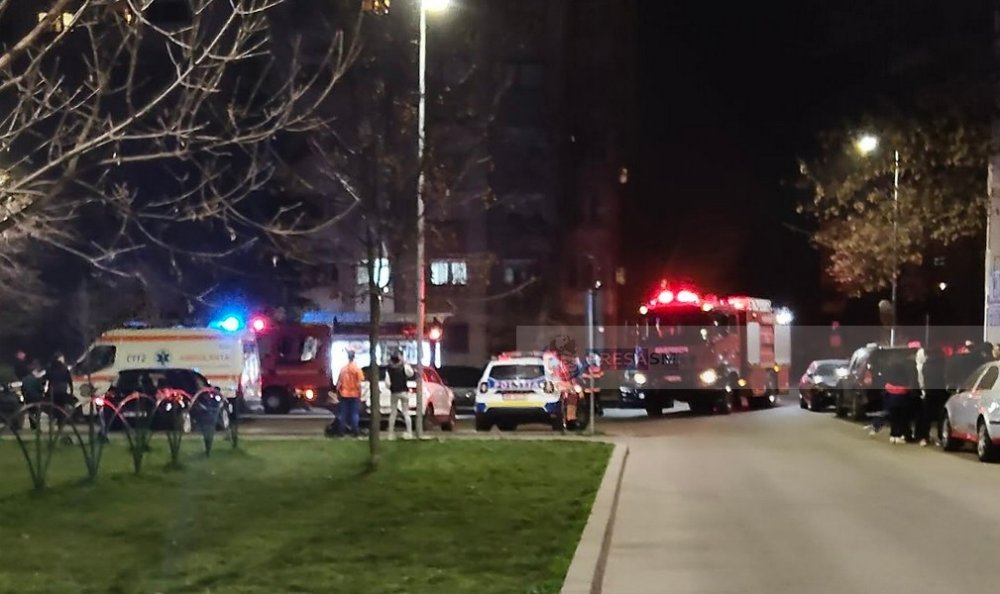micro 15 incendiu seara noaptea bloc (2).jpg