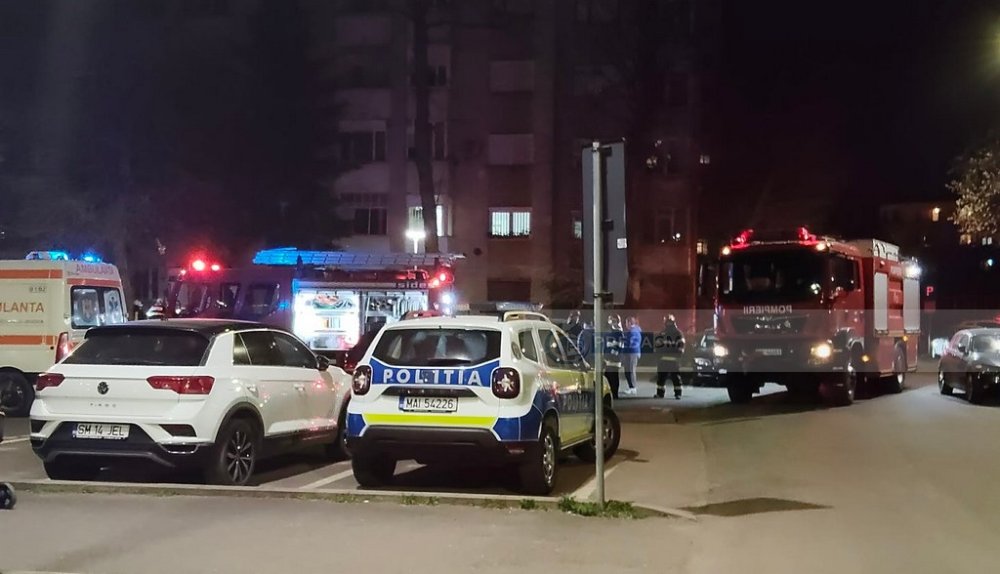 micro 15 incendiu seara noaptea bloc (4).jpg