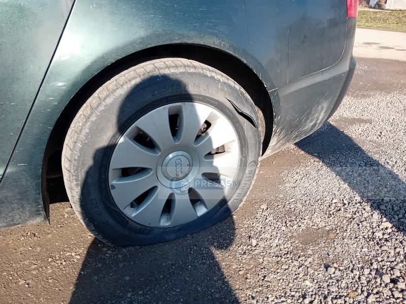 vandalizare masini roti taiate (2).jpg