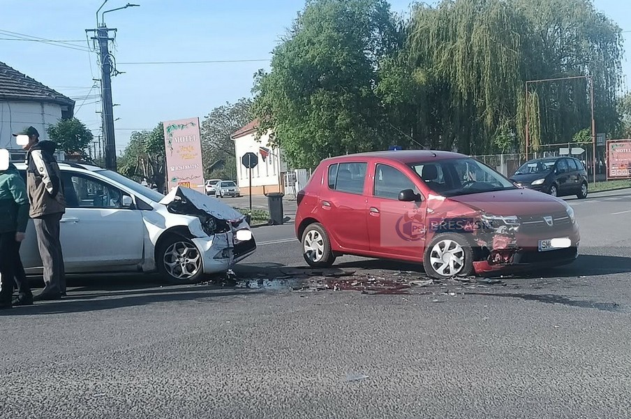FOTO. Sătmăreancă rănită în accidentul rutier din Carei. A ajuns la spital. Polițiștii explică cum s-a petrecut totul