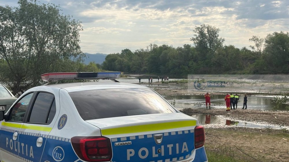 Tragedie în râul Someș. Bărbat de 48 de ani, găsit fără viață după o amplă operațiune de căutare cu scafandri și bărci de intervenție