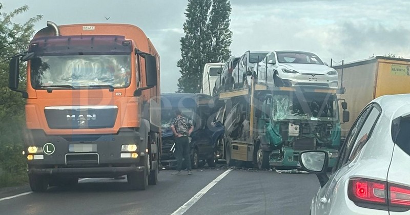 FOTO/VIDEO. Cum s-a petrecut accidentul din Livada. Un bărbat și o femeie au ajuns la spital