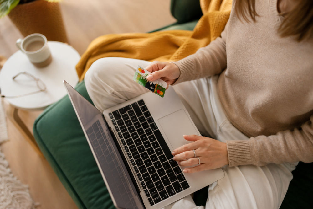 Cum funcționează un credit rapid online 100% digital și fără drumuri la bancă?