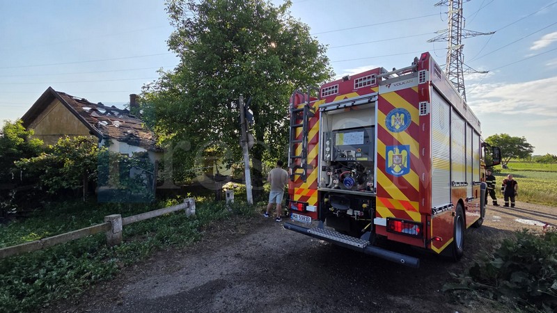 FOTO/VIDEO. De la ce a pornit incendiul de astăzi din municipiul Satu Mare. Ce spun pompierii