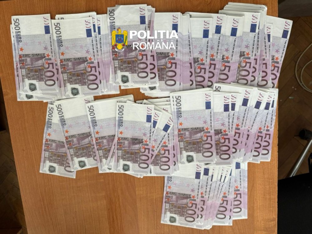 FOTO. Au venit la Satu Mare să schimbe euro falși: 500.000 în total! Prinși în flagrant de polițiștii sătmăreni. Mascații le-au bătut la ușă